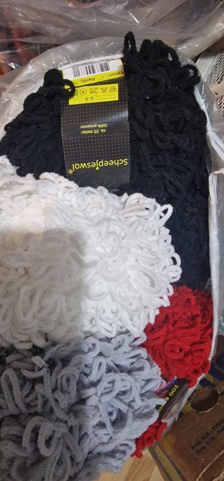 Scheepjes Loopy wol - Nieuw in 4 kleuren. met glitter., Ophalen of Verzenden, Nieuw, Breien of Haken, Wol of Garen