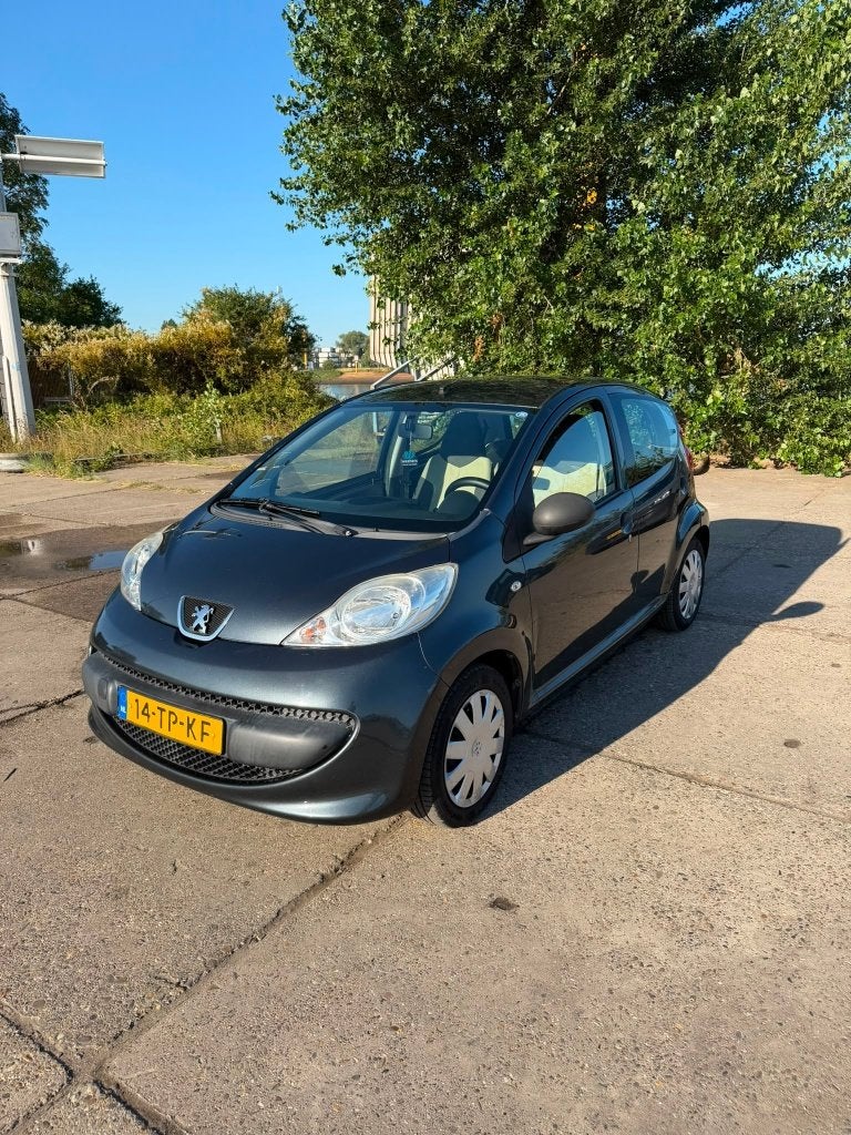 Peugeot 107 1.0 12V 5DR | NAP | Apple CarPlay | APK 10-2026, Auto's, Voorwielaandrijving, Stof, Beige, 4 stoelen