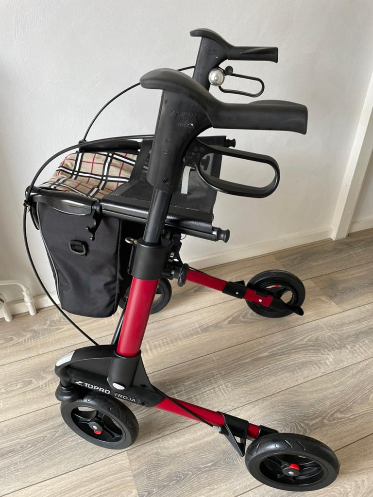 Rollator Topro troja burberry ZGAN lichtgewicht maat M, Diversen, Ophalen, Lichtgewicht, Zo goed als nieuw