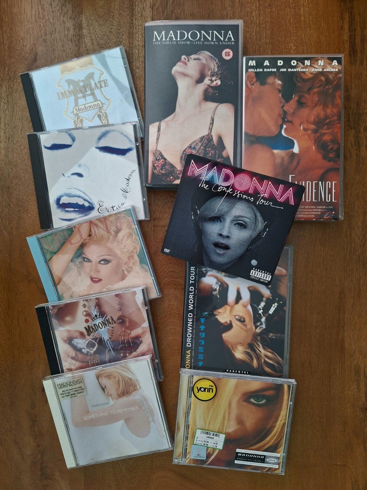 Madonna, cd's,  dvd, en  vhs 2x., Ophalen of Verzenden, Zo goed als nieuw, Pop