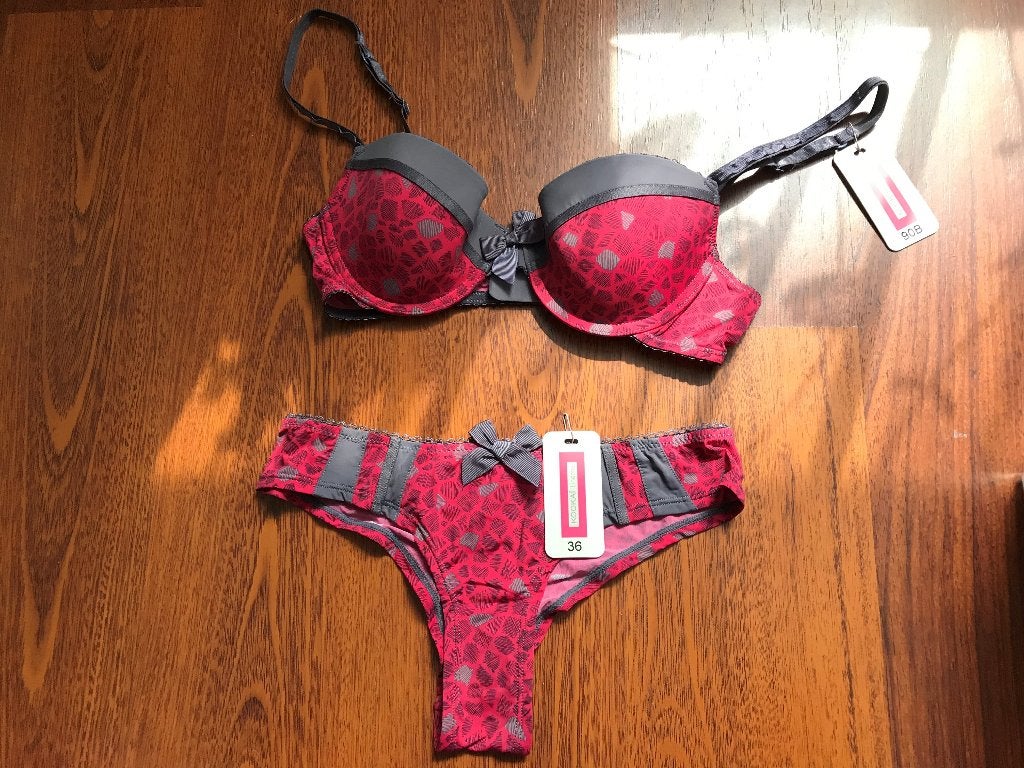 Nieuw - Kookai Lingerie rood setje - 75B + 36, Kookai, Ophalen of Verzenden, Rood, Setje