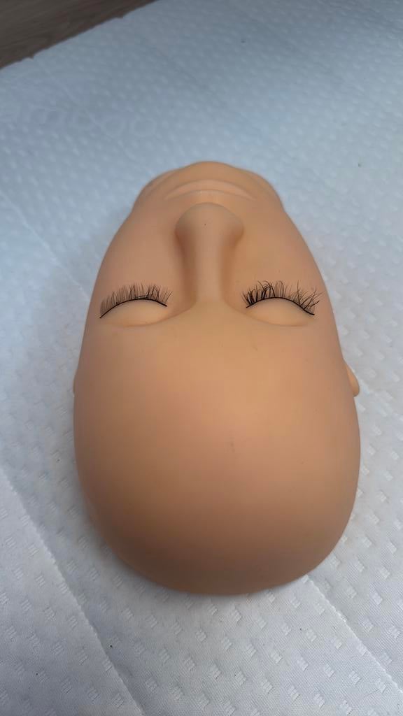Oefenpop voor lashextensions, Ophalen, Zo goed als nieuw, Handen en Nagels