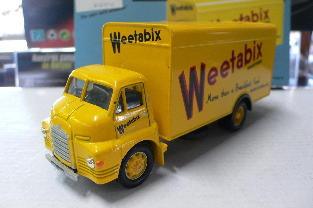 Weetabix big bedford corgi vrachtwagen 1/50 - geen spiegels, Hobby en Vrije tijd, Modelauto's | 1:50, Gebruikt, Bus of Vrachtwagen