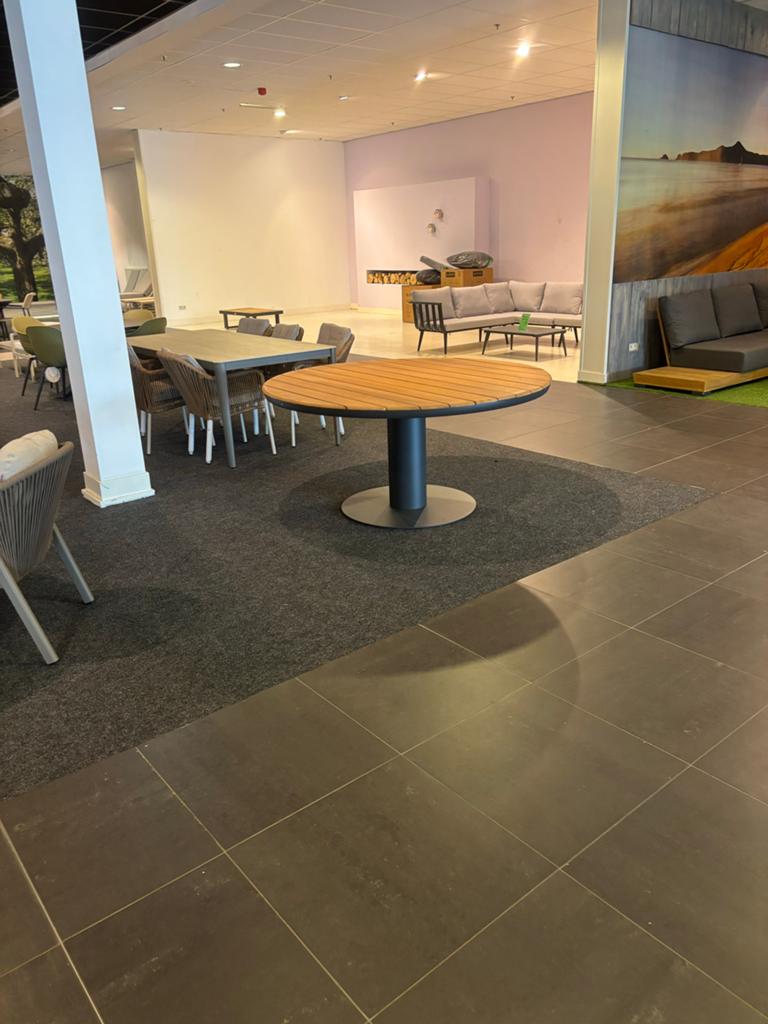 Diverse tafels voor binnen en buiten, Huis en Inrichting, Tafels | Eettafels, Zo goed als nieuw, 100 tot 150 cm, Vier personen
