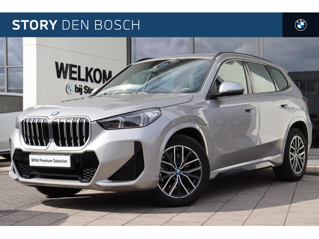 BMW X1 xDrive25e M Sport Automaat / Sportstoelen / Comfort A, Gebruikt, Zwart, Met garantie (alle), Origineel Nederlands