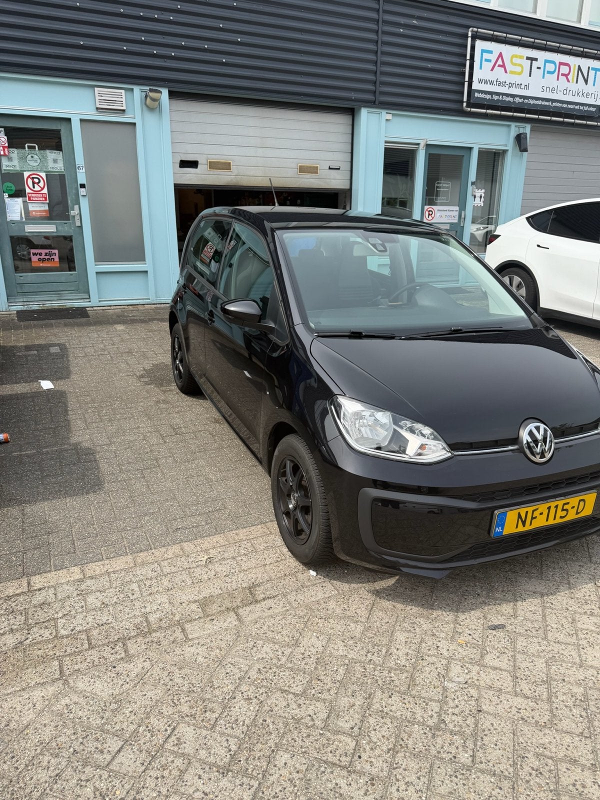 Volkswagen up! 1.0 115.000km!Nap volledig dealer onderhoud, Auto's, Volkswagen, Voorwielaandrijving, Up!, 4 stoelen, Zwart