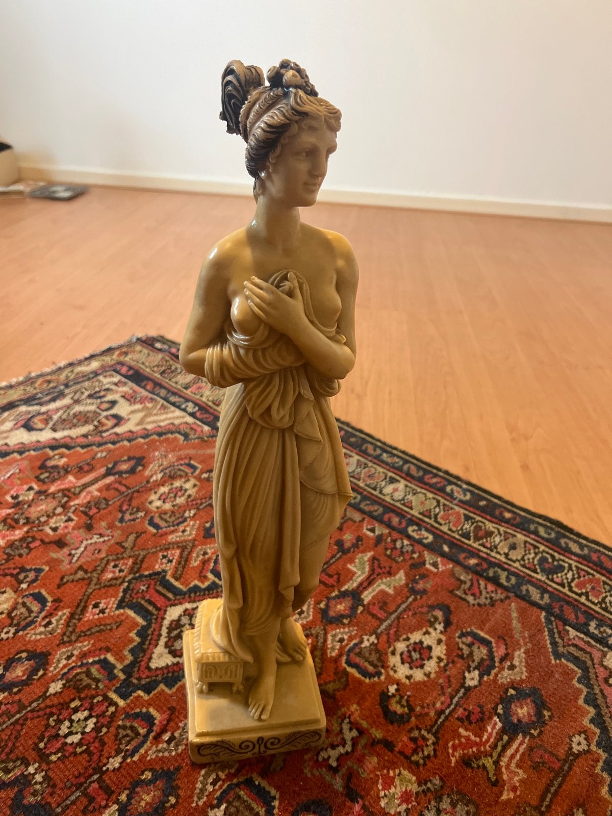 Antiek beeld van een vrouw, mogelijk Griekse godin, Ophalen of Verzenden