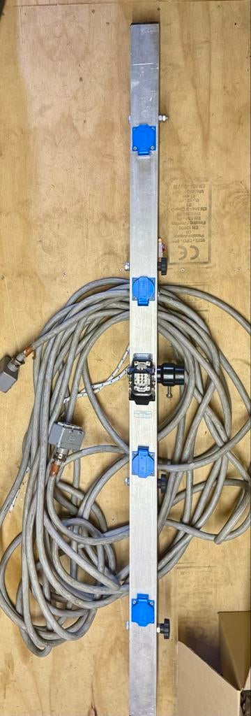 2x Multikabel met 2x T-bar en 10-polige Harting connectoren, Muziek en Instrumenten, Kabels en Stekkers, Ophalen, Gebruikt, Licht