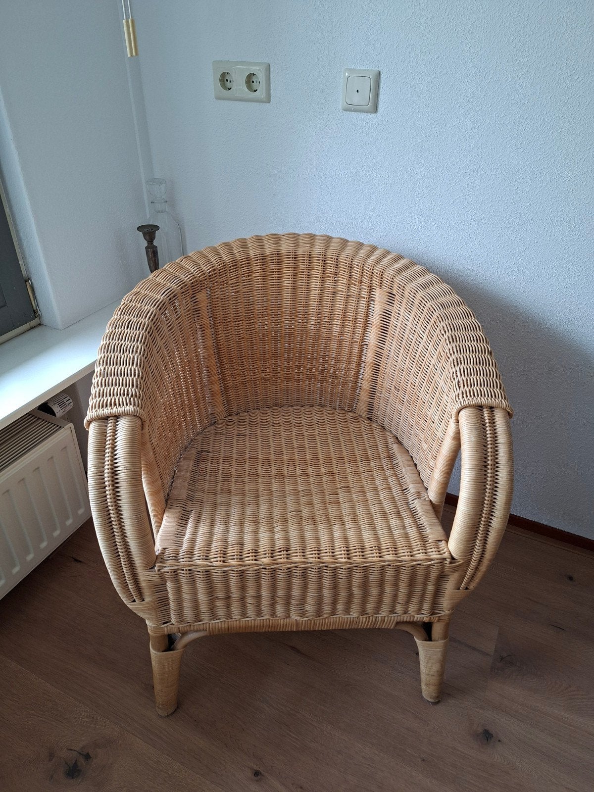 Rotan stoel - Vintage rieten fauteuil, Huis en Inrichting, Stoelen, Ophalen, Gebruikt, Overige kleuren, Riet of Rotan