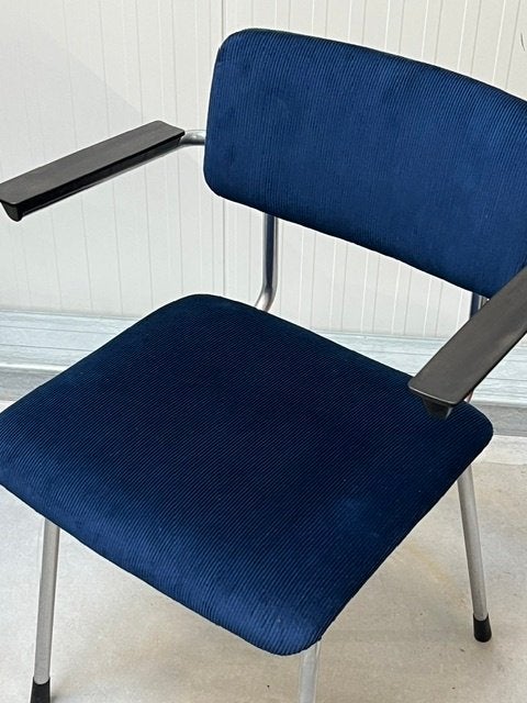 Gispen 1235 eettafelstoel vintage eetkamerstoel donkerblauw, Huis en Inrichting, Metaal, Gebruikt, Blauw, .