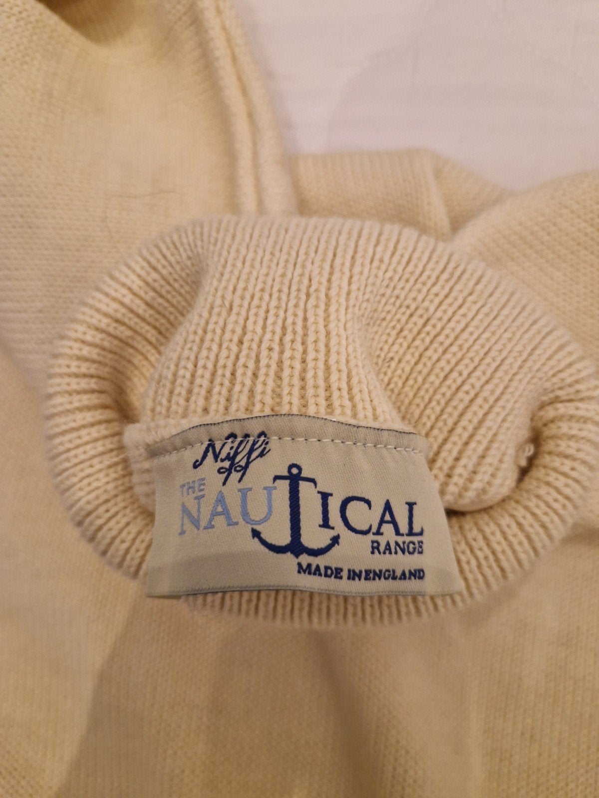 Nieuwe Witte RAF Turtle Neck Sweater - Maat L, Verzamelen, Ophalen of Verzenden, Luchtmacht, Engeland, Kleding of Schoenen