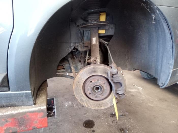 Wielnaaf voor van een Citroen C4, Gebruikt, -, Ophalen of Verzenden, -
