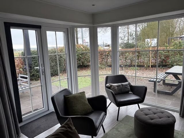 Foto 8 van EXCLUSIEF CHALET OP EIGEN GROND AAN HET VELUWEMEER