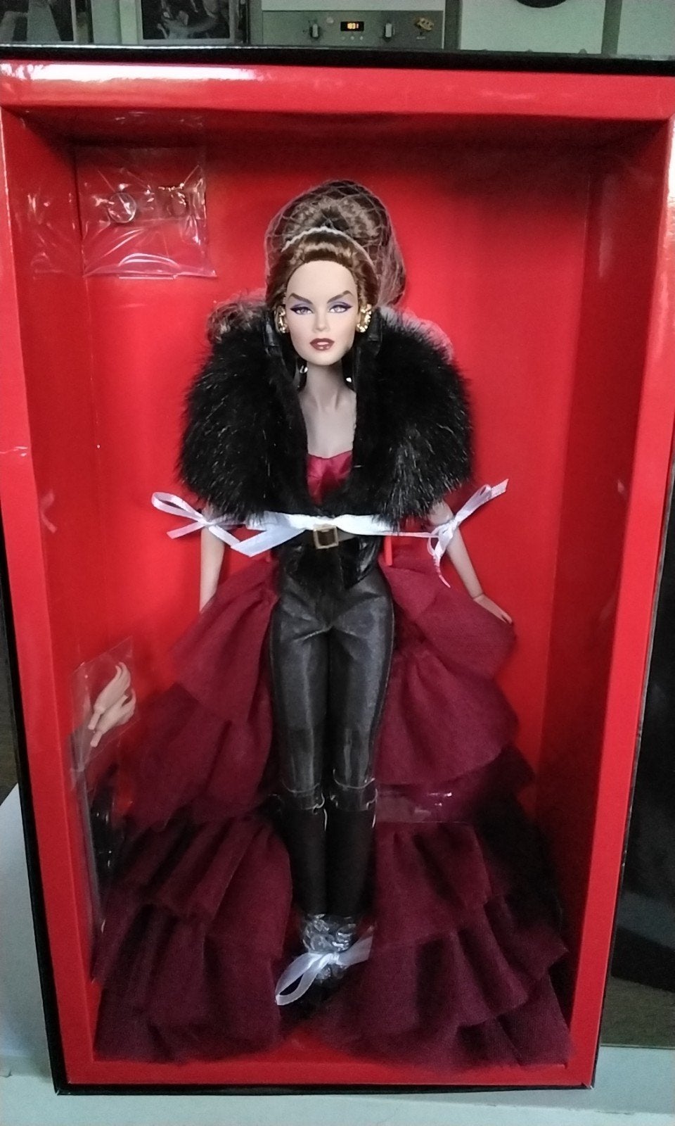 Integrity Toys NU. Fantasy Doll - Nieuw in doos, Ophalen of Verzenden, Nieuw, Fashion Doll