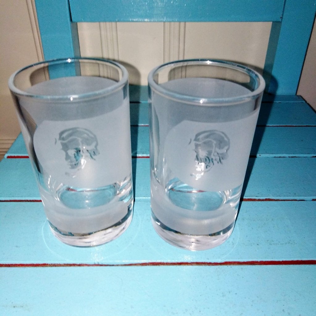 Mozart chocolate liqueur glazen 2 x 2 stuks en mini flesje, Verzamelen, Glas en Borrelglaasjes, Ophalen, Zo goed als nieuw, Overige typen