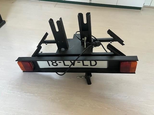 Fietsendrager ( voor op trekhaak), Ophalen, 2 fietsen, Gebruikt, Fietsendrager-accessoire