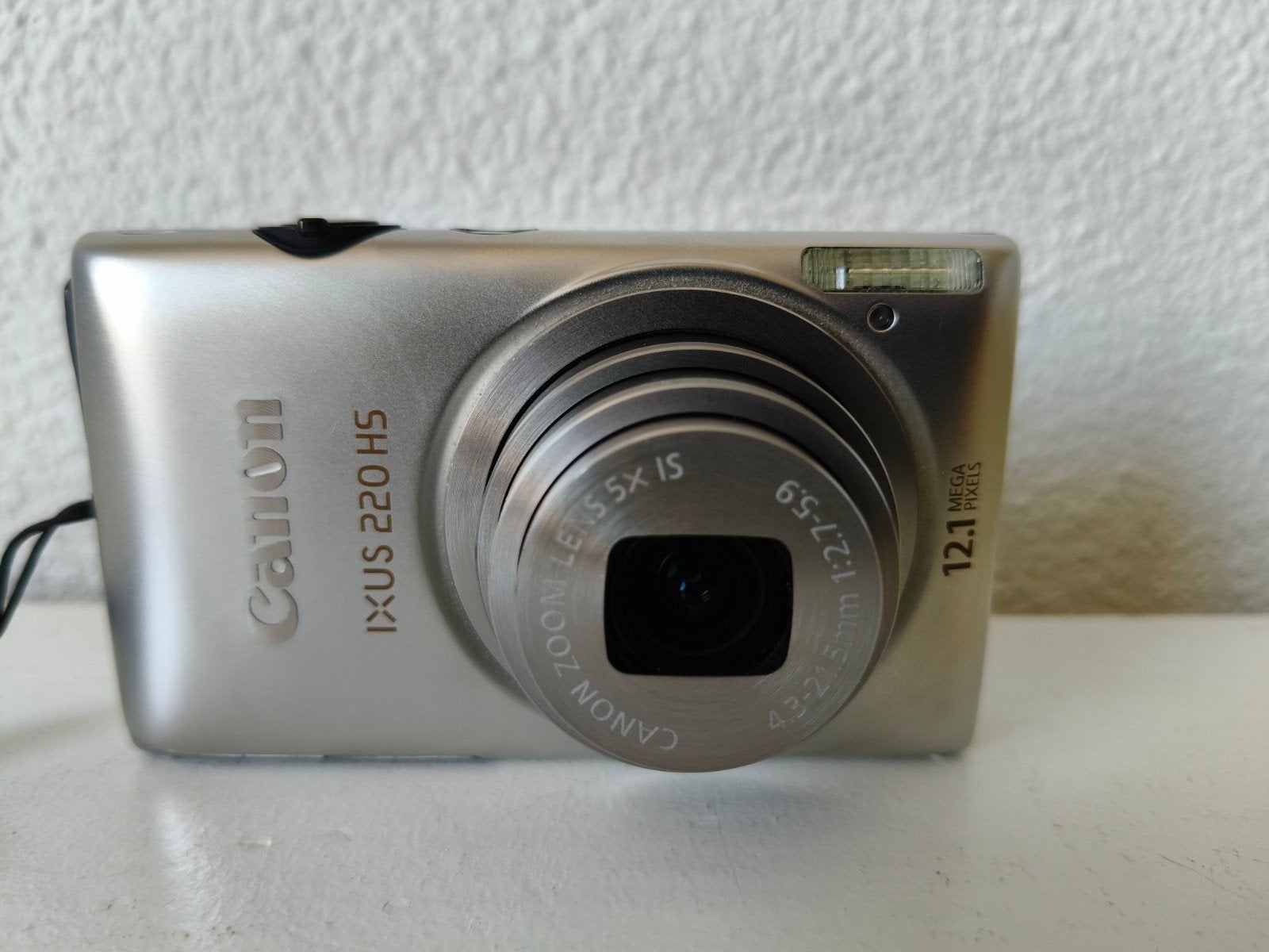 Canon IXUS 220 HS Compactcamera - Zilver, Ingebouwde flitser, Accu, Canon, 12 megapixels