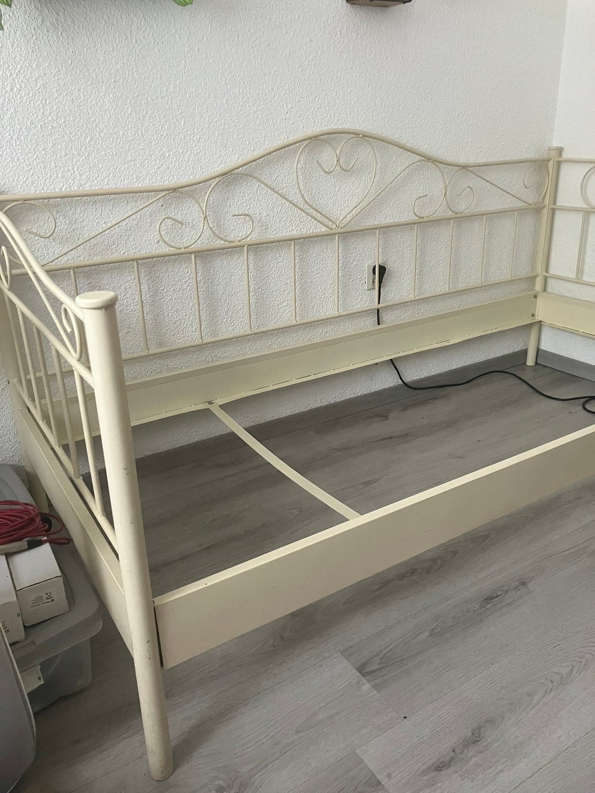 Wit metalen romantisch brocante bedframe eenpersoons 90x200, Ophalen, Gebruikt, 90 cm, Eenpersoons