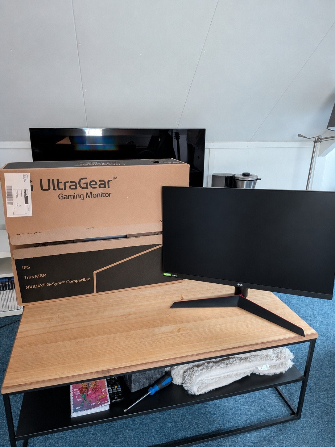 LG 27GL650F Ultragear Gaming Monitor 27 inch 144Hz 1ms IPS, Gaming, IPS, 101 t/m 150 Hz, In hoogte verstelbaar