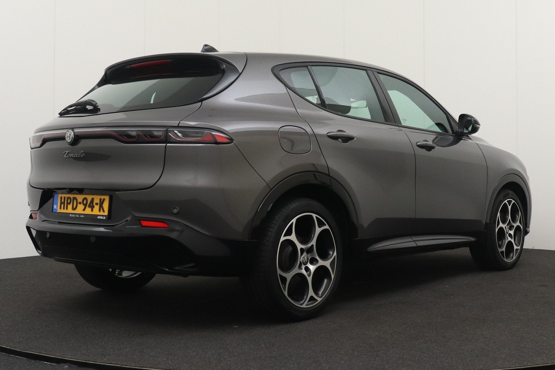 Alfa Romeo Tonale 1.5T Hybrid Aut. Sprint Camera Adapt.Cruis, Auto's, Dealer onderhouden, Gebruikt, 4 cilinders, 700 kg