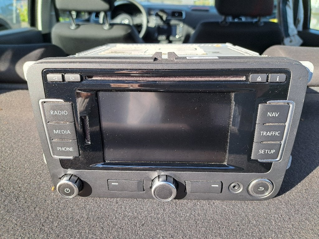 vw gps met cd speler kaarten Telefoon Radio, Ophalen, Gebruikt