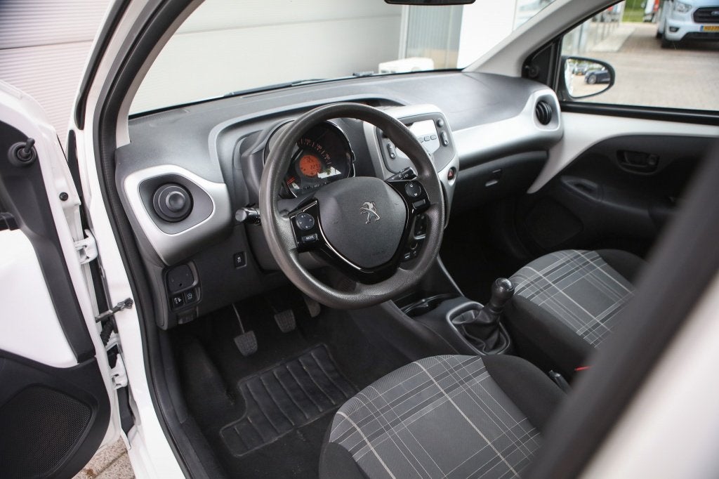 Peugeot 108 1.0 e-VTi Blue Lion (bj 2017), Auto's, Voorwielaandrijving, Gebruikt, Euro 6, 4 stoelen