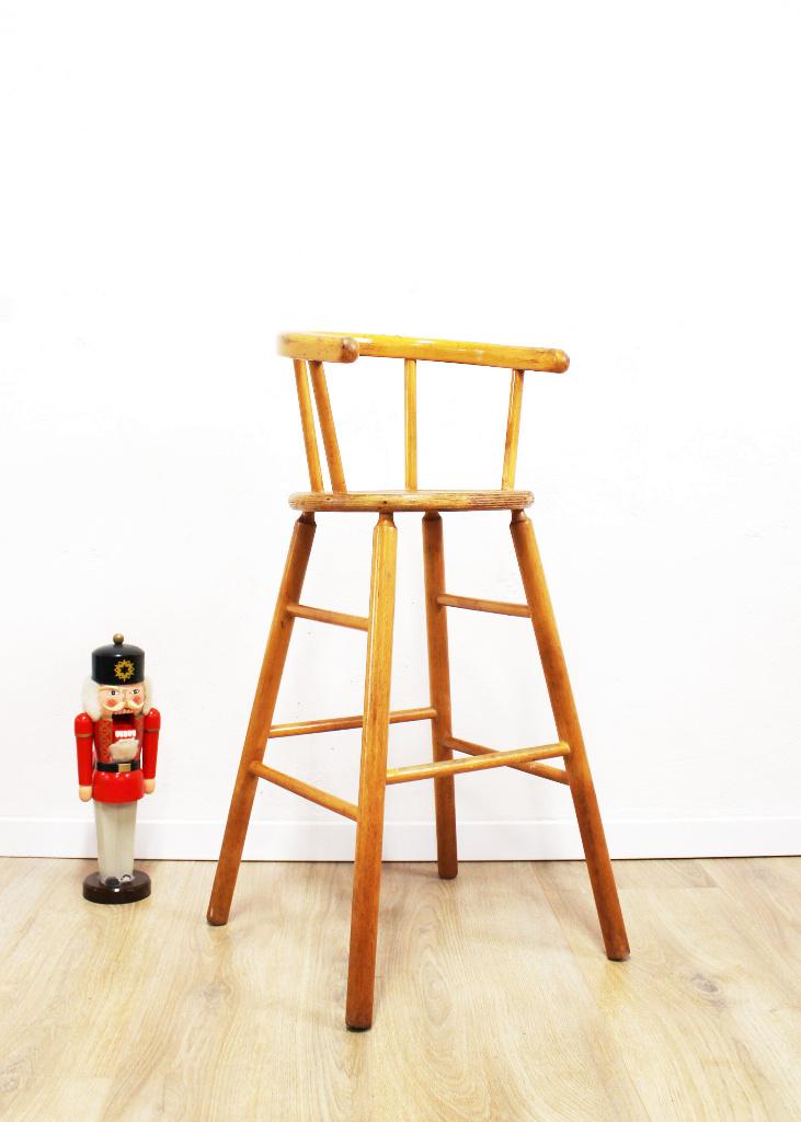 Houten vintage kinderstoel, Kibofa? Hoge retro spijlenstoel, Ophalen, Gebruikt, Aanschuifbaar, Overige typen