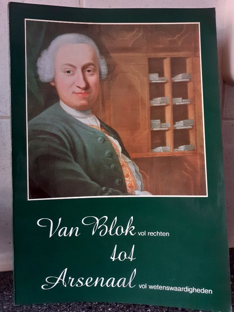 Boek Nijmegen, Ophalen of Verzenden, Zo goed als nieuw