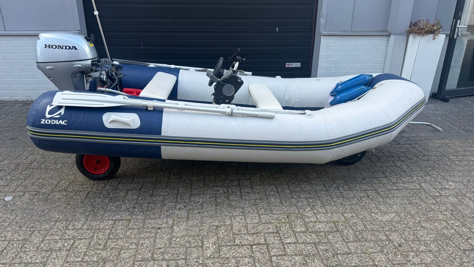 Zodiac rubberboot met 20 pk Honda buitenboordmotor., Afdekzeil, Aluminium, Gebruikt, Ophalen of Verzenden