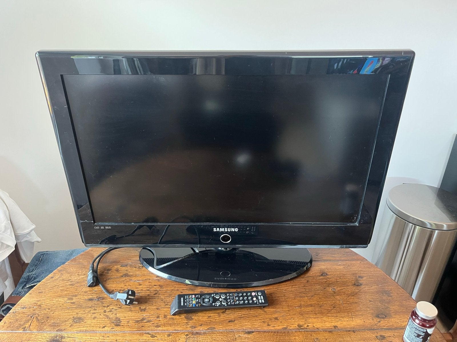 Samsung 31” LCD TV met afstandsbediening, Ophalen, Gebruikt, 50 Hz, Samsung