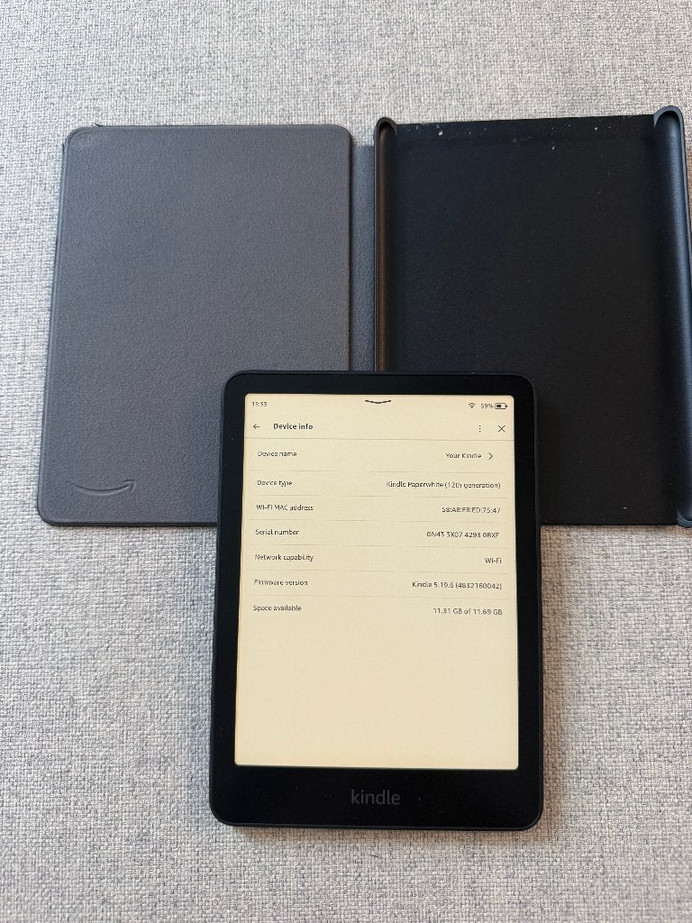 E-Reader Amazon Kindle Paperwhite 12.gen 16GB + Cover, Gebruikt, Amazon Kindle, Ophalen of Verzenden, 7 inch