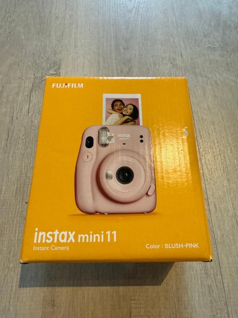 Fujifilm Instax Mini 11 – Roze – Nieuw in doos, Ophalen of Verzenden, Nieuw, Polaroid, Fuji