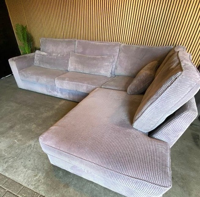 !!ACTIE!! LICHTGRIJZE RIBSTOF HOEKBANK, GRATIS LEVERING, Huis en Inrichting, Banken | Bankstellen, MODERN, Verzenden, Hoekbank