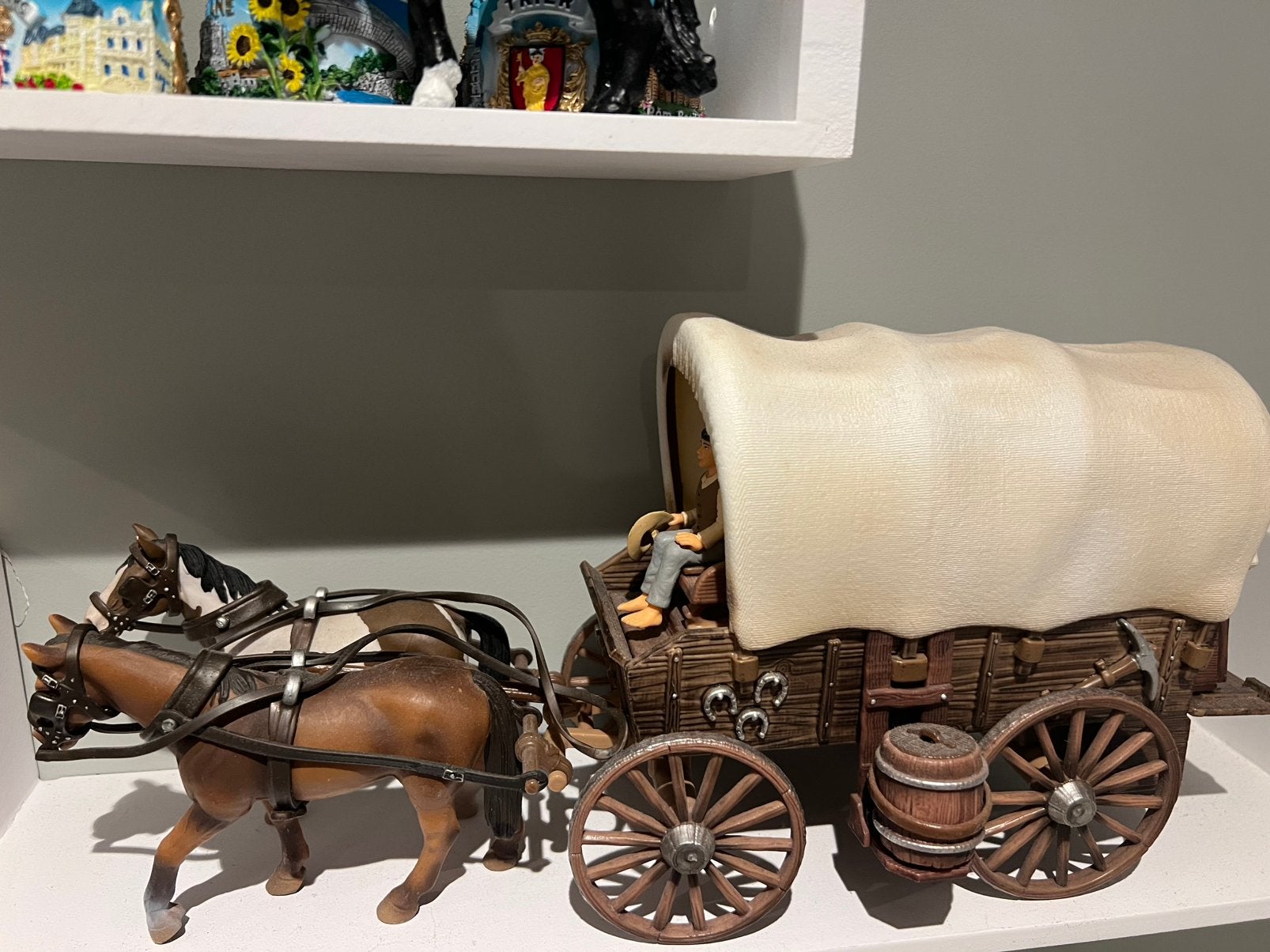 Hele speciale huifkar van Schleich, Verzamelen, Ophalen of Verzenden, Zo goed als nieuw, Paard, Beeldje of Figuurtje