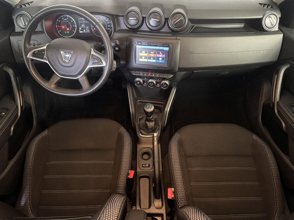 Dacia Duster 1.0 TCe Prestige | Achteruitrijcamera | Trekhaa, Gebruikt, 4 cilinders, Wit, Bedrijf