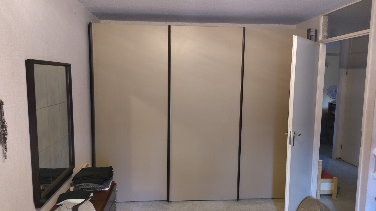 Interlübke klerenkast 230x295x70 drie schuifdeuren, Ophalen, Met deur(en), Gebruikt, 200 cm of meer