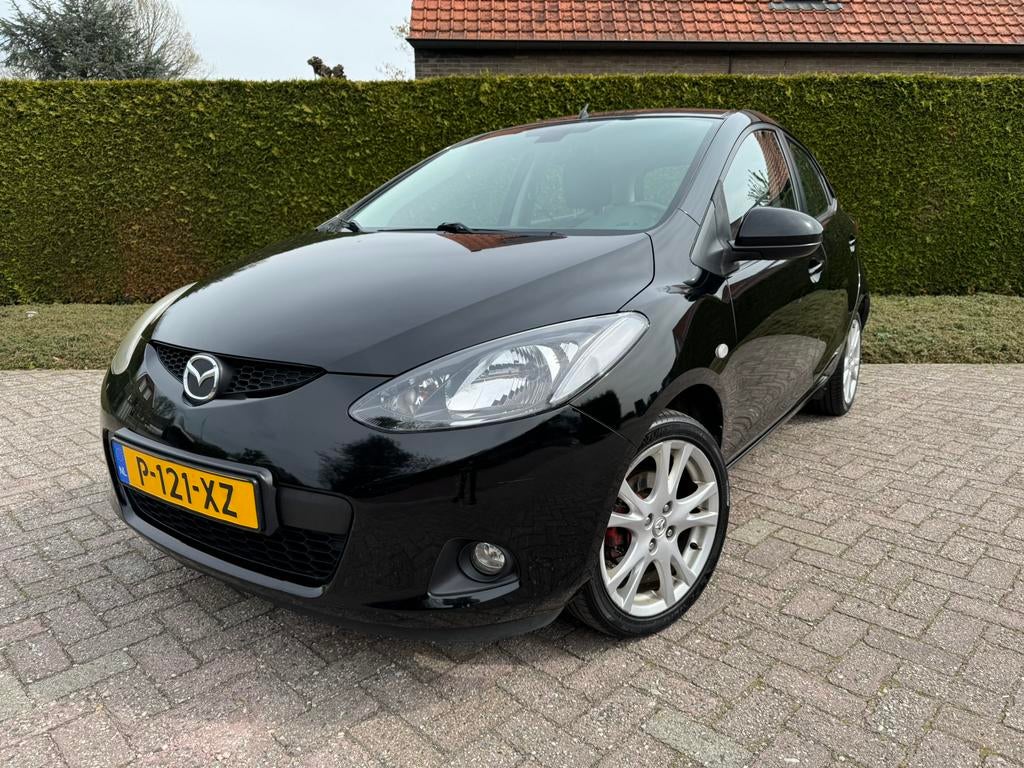 Mazda 2 Executive NIEUWE APK-Sport, Auto's, Voorwielaandrijving, 31 €/maand, 4 cilinders, Stoelverwarming