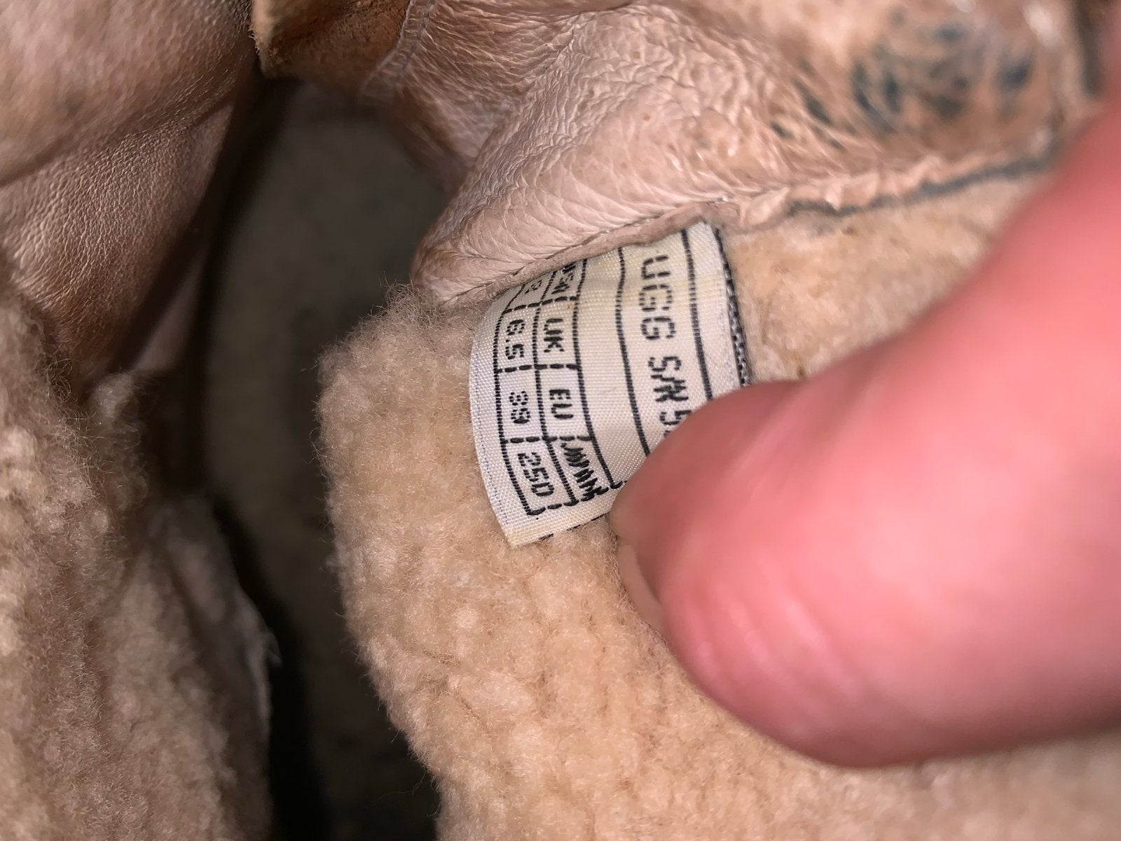 Ugg  Laarzen - Maat 39 - Bruin Suède, Bruin, Lage of Enkellaarzen, Ophalen of Verzenden, Zo goed als nieuw