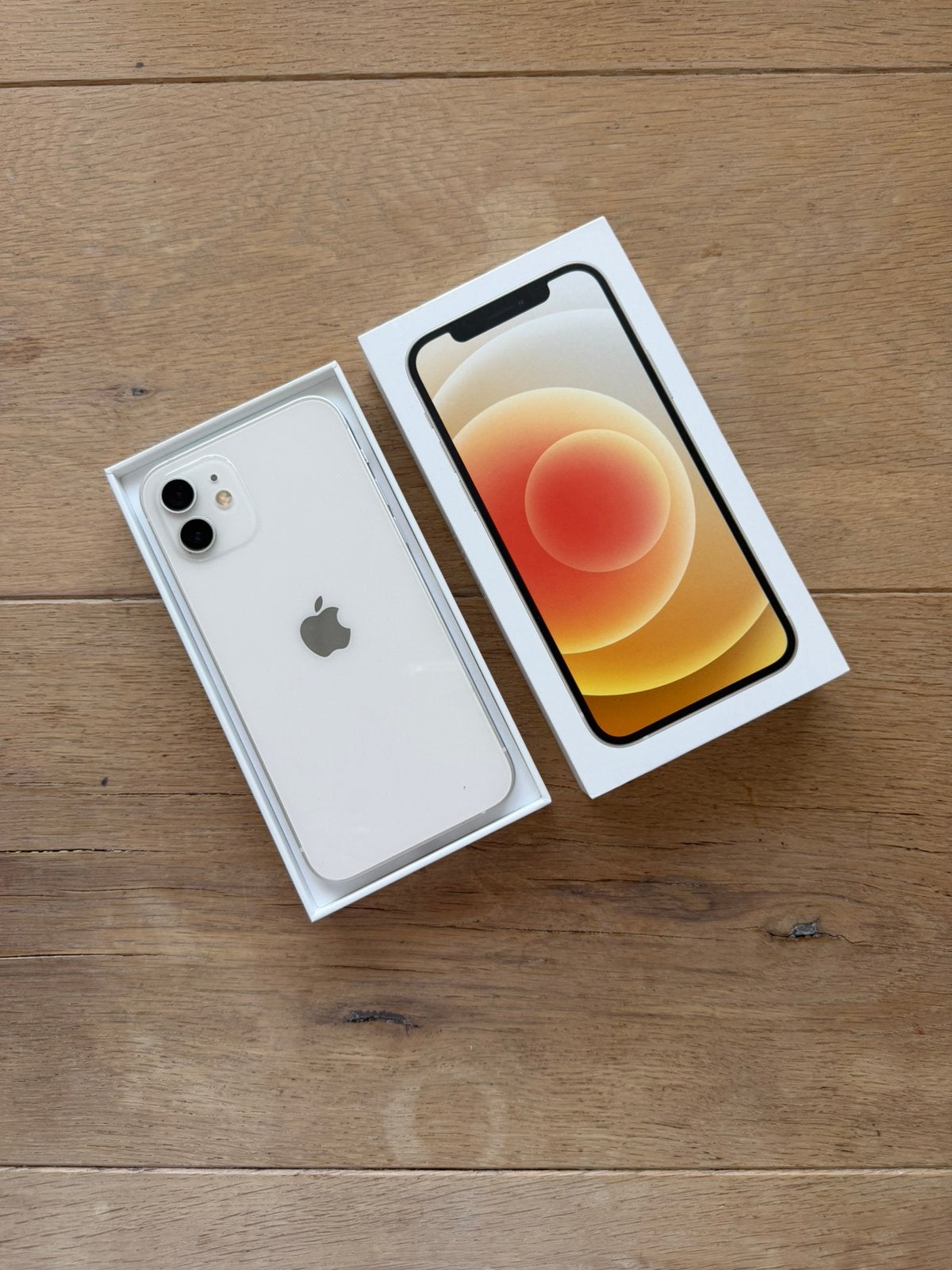 Apple iPhone 12