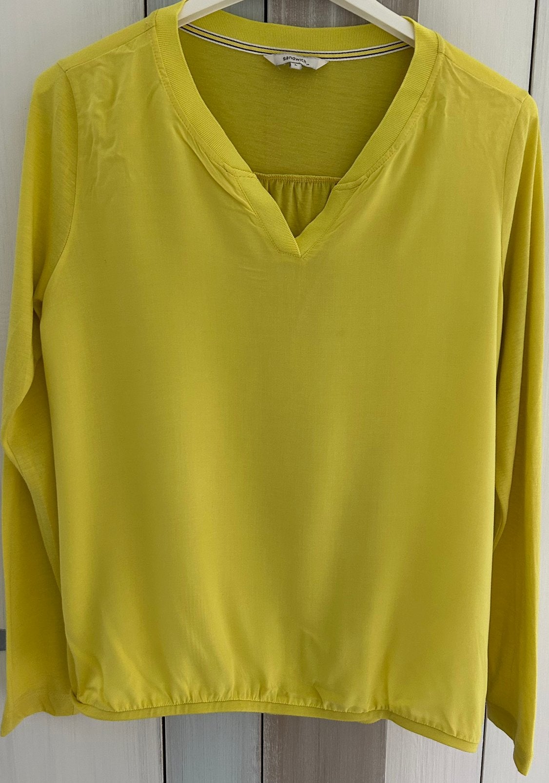 Sandwich shirt lange mouwen kleur: Geel - Maat M/L 4, Geel, Maat 42/44 (L), Ophalen of Verzenden, Zo goed als nieuw