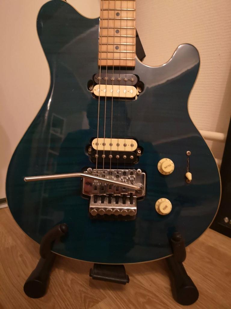 Aiden elektrische gitaar en Jay Turser gitaar, Muziek en Instrumenten, Ophalen of Verzenden, Zo goed als nieuw, Solid body, Overige merken