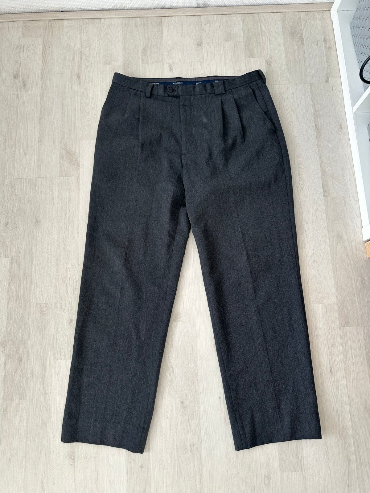 Burberry broek in perfecte staat, maat 48, Ophalen of Verzenden, Zo goed als nieuw, Maat 48/50 (M)