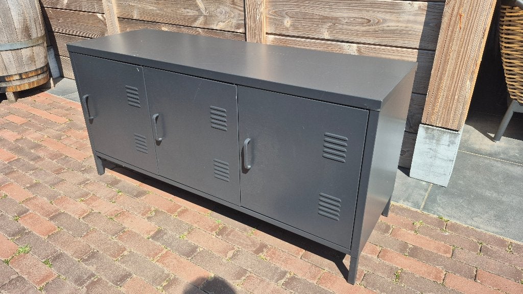 DRESSOIR / TV KAST /KAST, Ophalen, 100 tot 150 cm, Zo goed als nieuw, Metaal