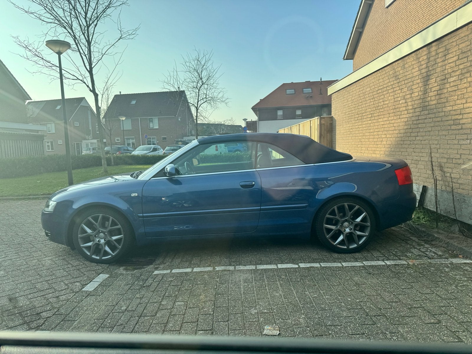 Audi A4 2.4 V6 125KW Cabrio AUT 2004 Blauw, Cabriolet, A4, Particulier, 1600 kg