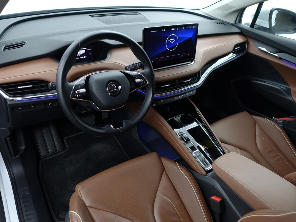 Skoda Enyaq iV 60+ Sportline- Warmtepomp Design Leder Interi, Auto's, Skoda, Automaat, 34 min, Achterwielaandrijving, Gebruikt