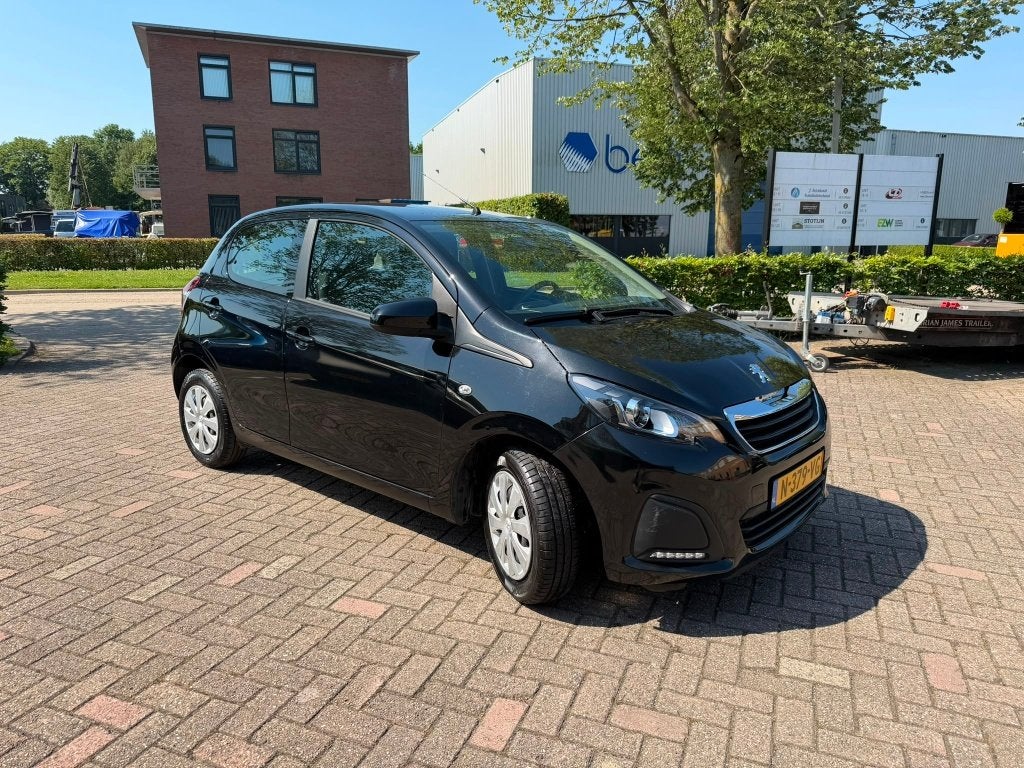 Peugeot 108 1.0 E-vti 72pk 5D 2022. Met één jaar garantie!, Stof, Zwart, 4 stoelen, Zwart