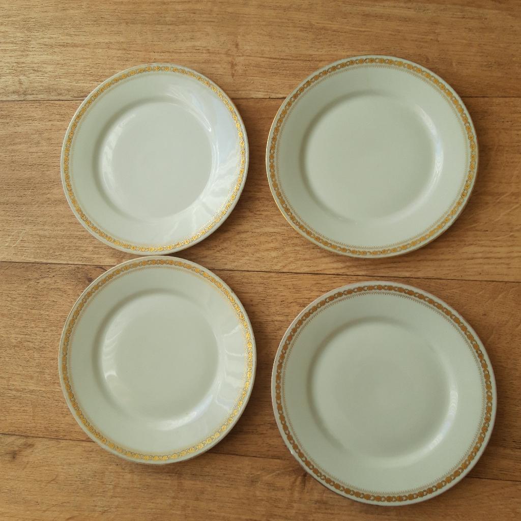 Gebaksborden 4 st  (Dupont), Huis en Inrichting, Keuken | Servies, Ophalen of Verzenden, Zo goed als nieuw, Bord(en), Wedgwood