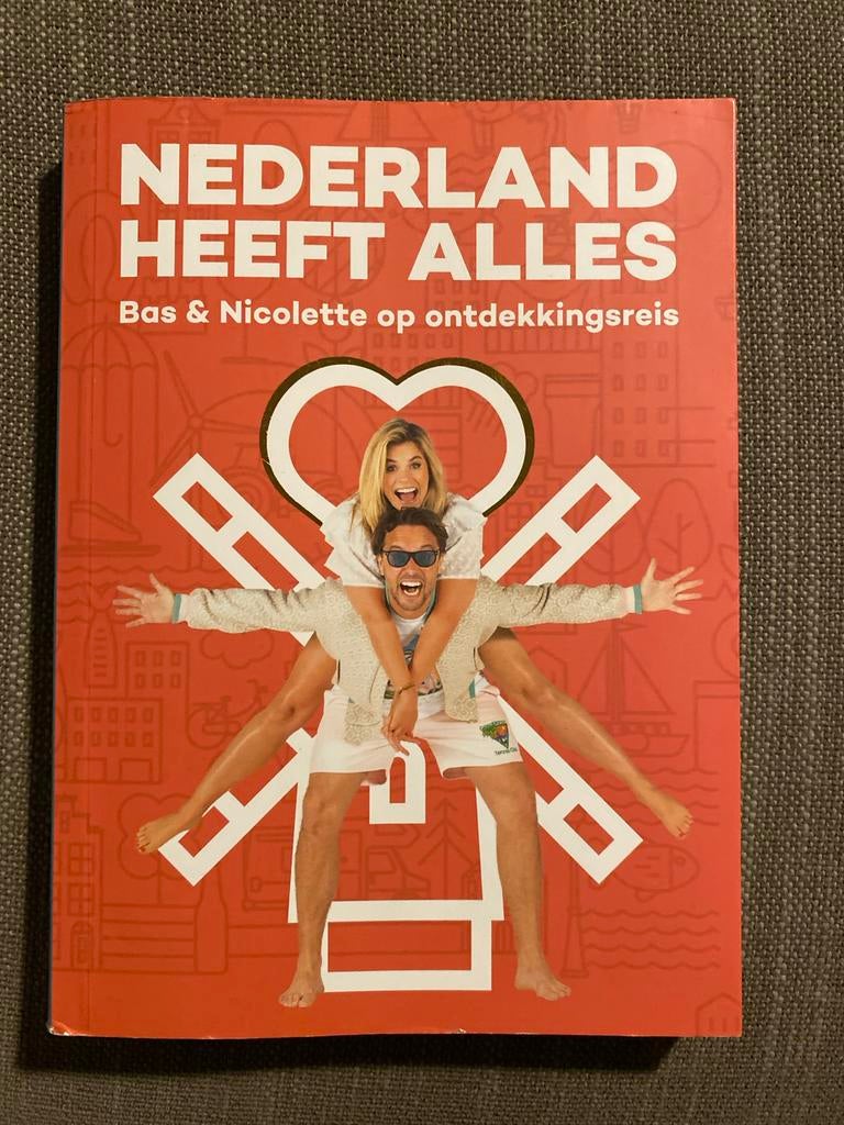 Nicolette van Dam - Nederland heeft Alles, Overige merken, Fiets- of Wandelgids, Zo goed als nieuw, Benelux