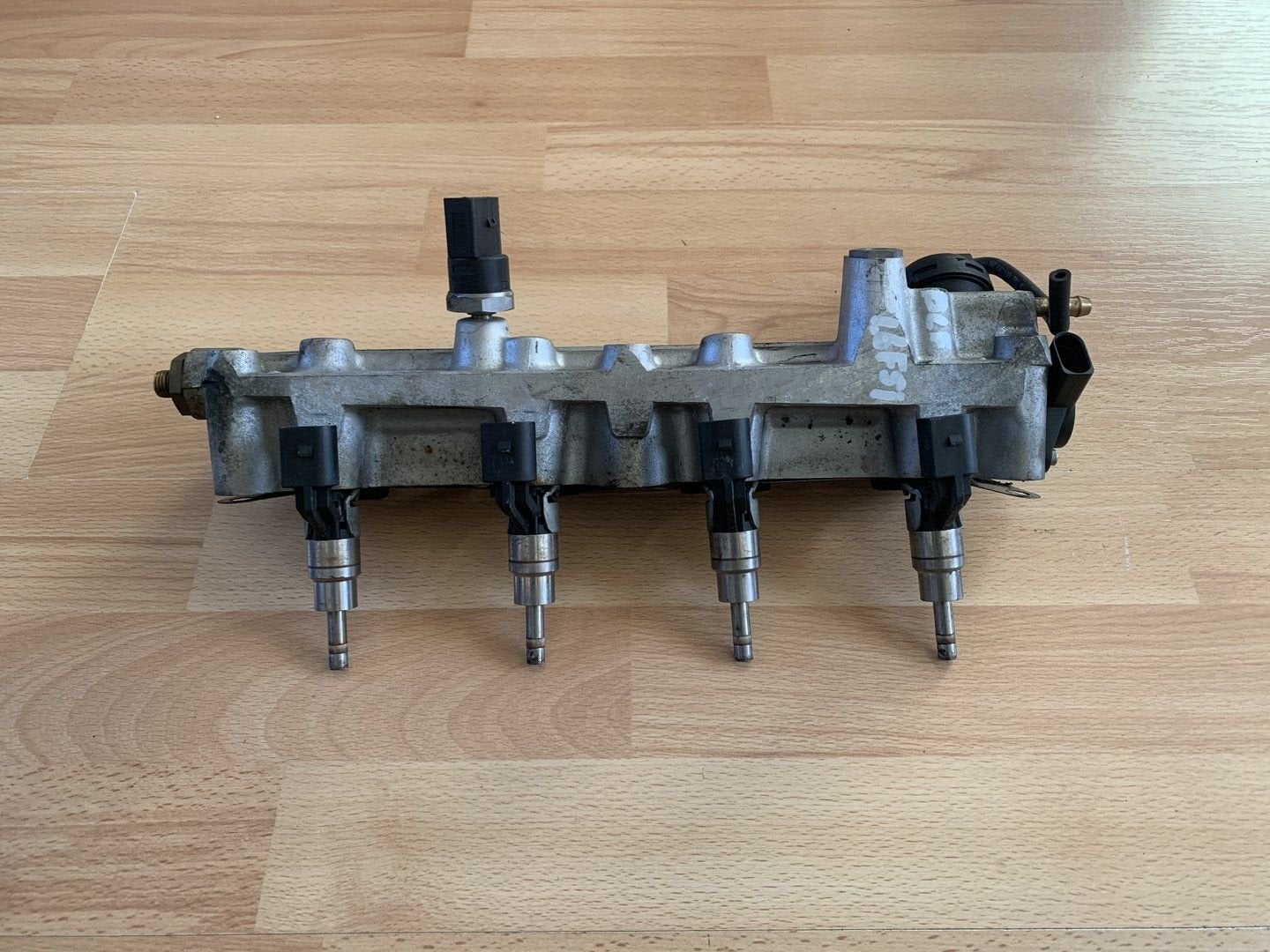 VW audi 1.6 FSI wervelklep + injectoren Gk00266 BLF BLP BLN, Gebruikt, -, -, Ophalen of Verzenden