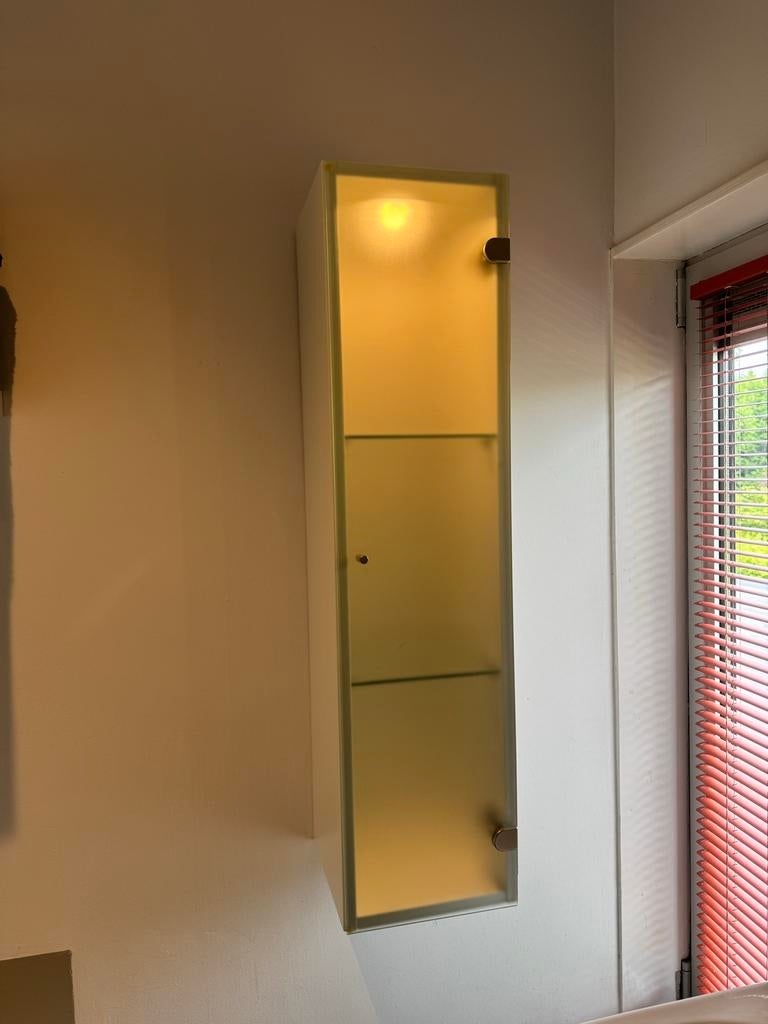 Badkamerkastje met 3 schappen en verlichting, Ophalen, (Half)hoge kast, Minder dan 50 cm, Gebruikt